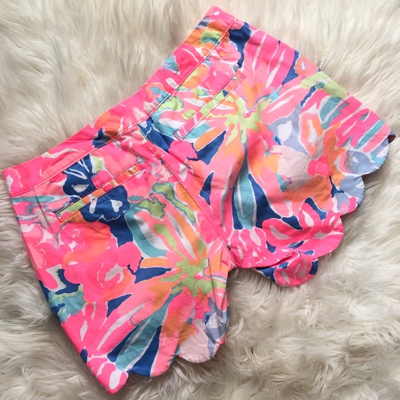 Lilly Pulitzer Buttercup Shorts - Picture 5 of 7